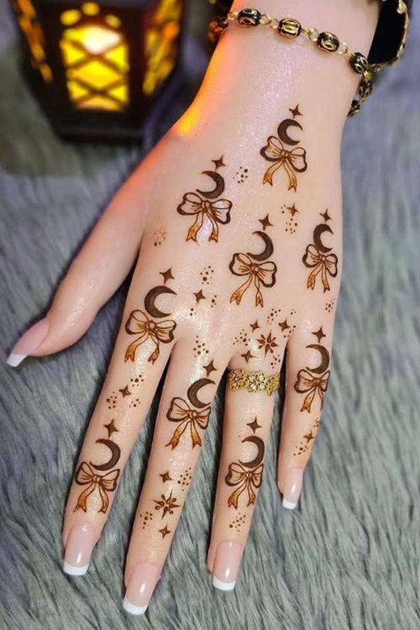 minimalist mehndi