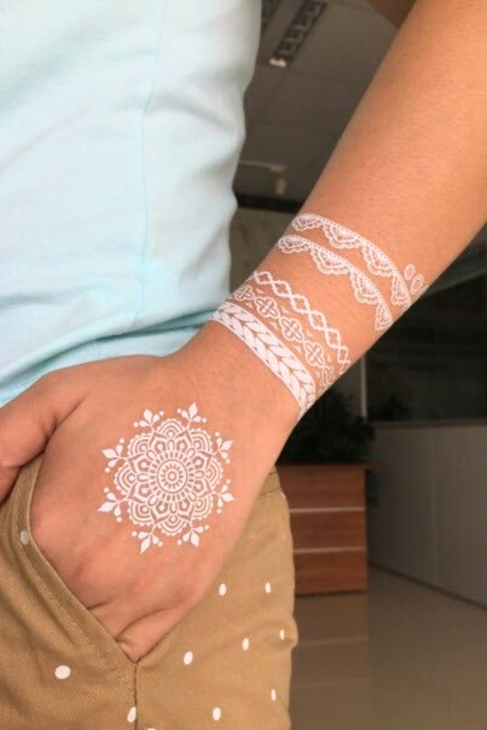 Stunning White Henna Designs 2026: Elegant Trends You’ll Absolutely Love Lace and Filigree Patterns