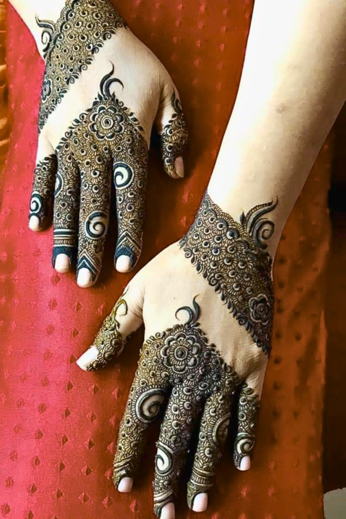 arabic backhand mehndi design