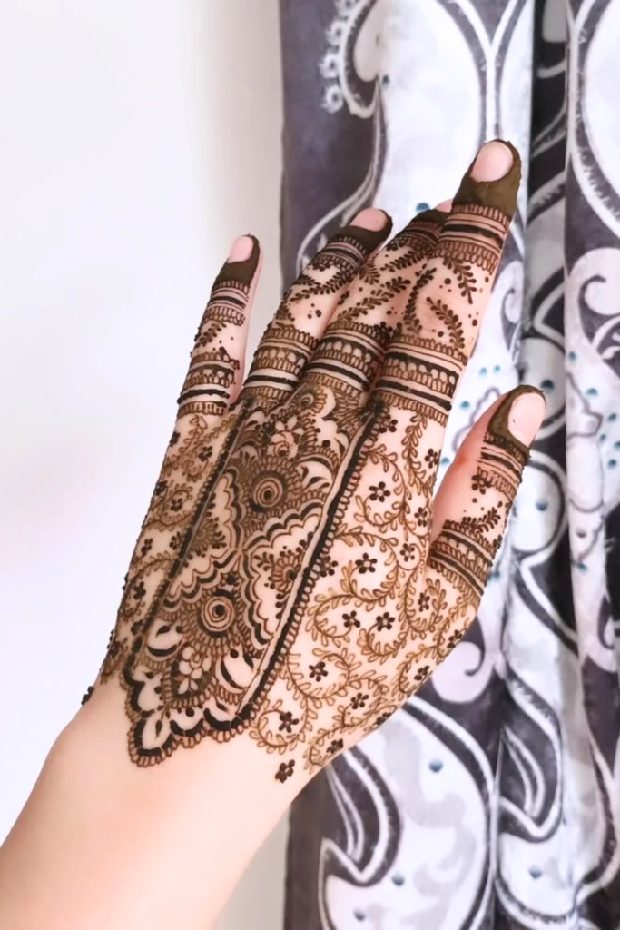 bridal mehndi design for small hands