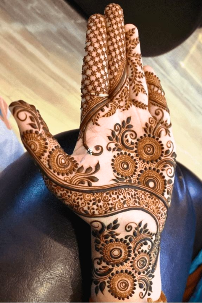 geometric dubai mehndi 