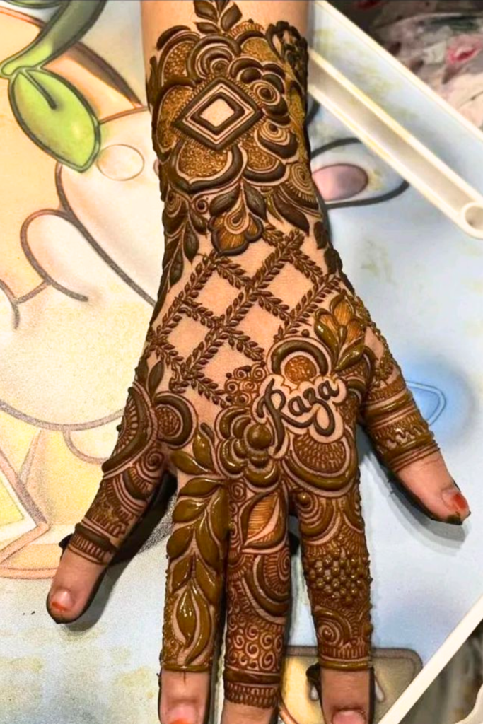 geometric name mehndi