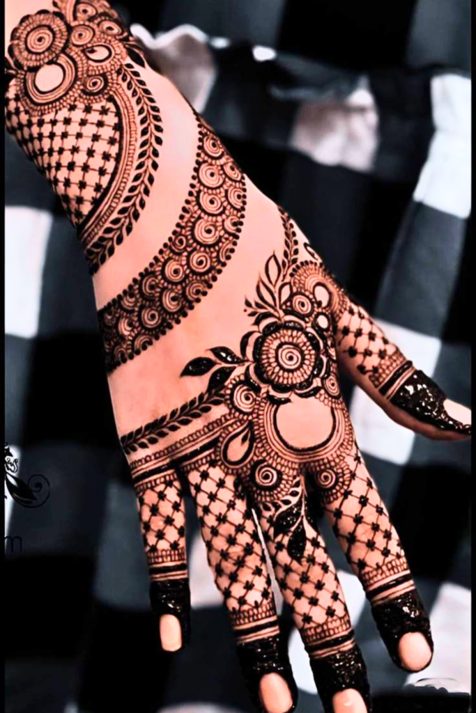 indo arabic mehndi design for small hands
