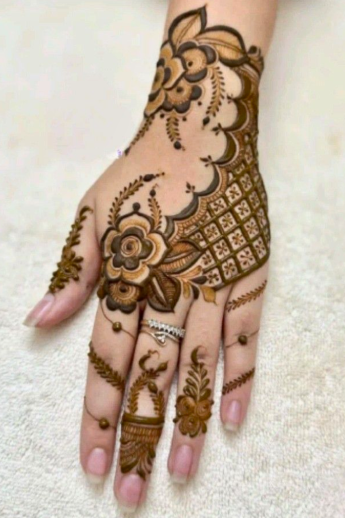 motifs zigzag mehndi design 