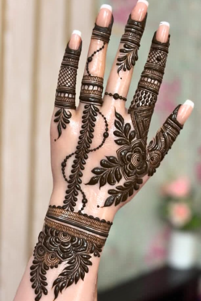 zigzag baseline mehndi design 